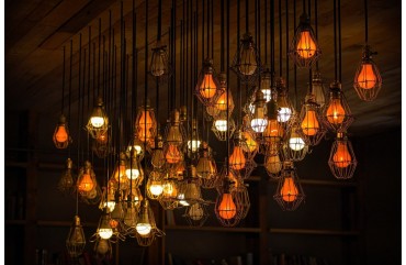 Iluminatul restaurantului - tipuri, reguli pentru iluminarea corectă a spațiului și greșeli de evitat