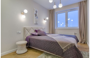 Iluminat dormitor – Descopera ce lustre se poarta in dormitor in functie de design si culori predominante